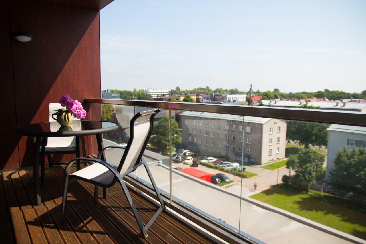 City Center Apartment Aida Parnu Luaran gambar